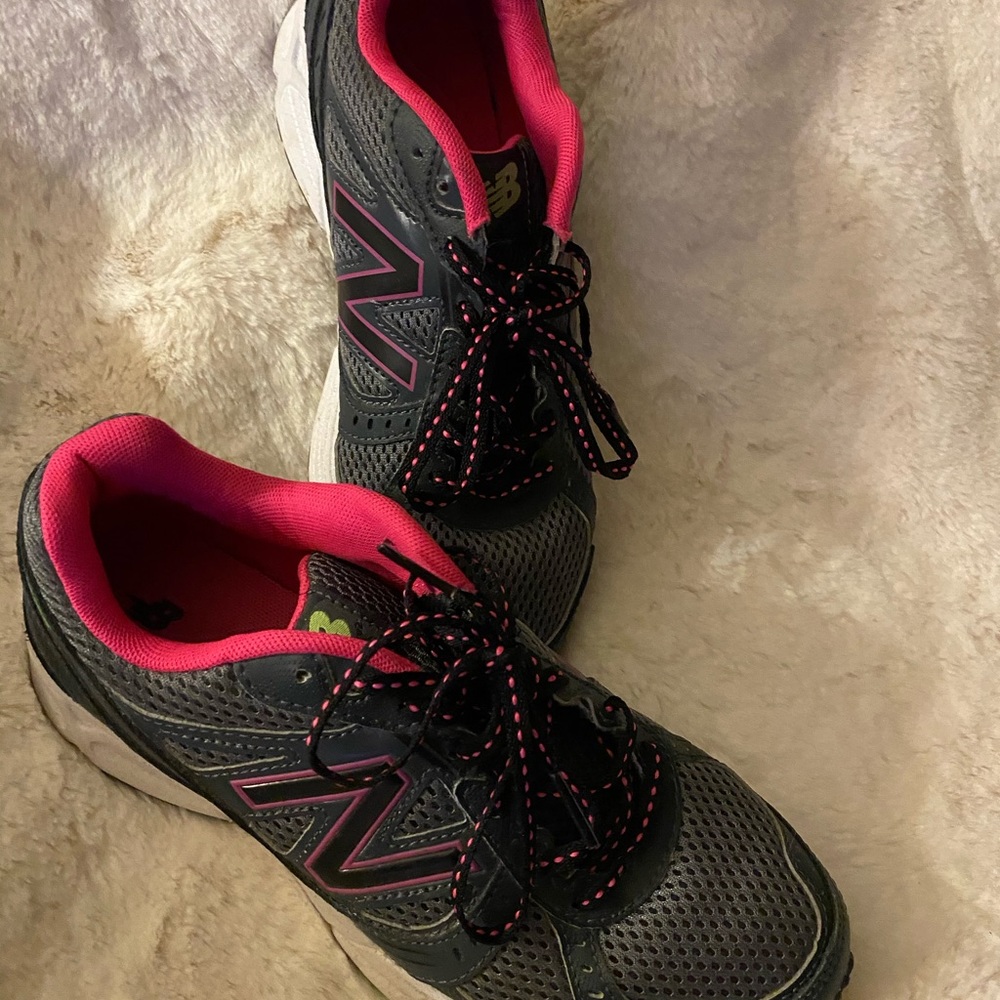 Running shoes